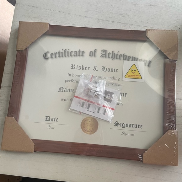 8.5 by 11 Frame for certificate or diploma - Picture 2 of 5